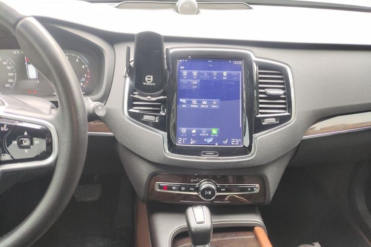 Used Volvo XC90 2015 T6 Zhiya Edition 7-seater Audio And AC Panel