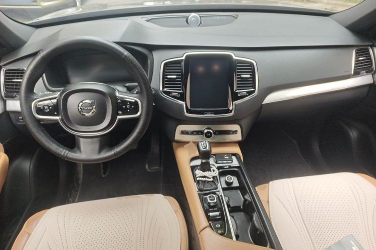 Used Volvo XC90 2015 T6 Zhiya Edition 7-seater Center Console