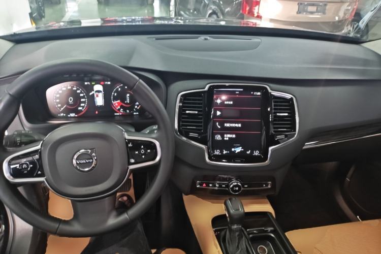 Used Volvo XC90 2015 T6 Zhiya Edition 7-seater Center Console