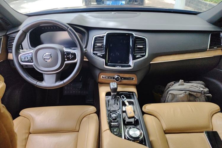 Used Volvo XC90 2015 T6 Zhiya Edition 7-seater Center Console