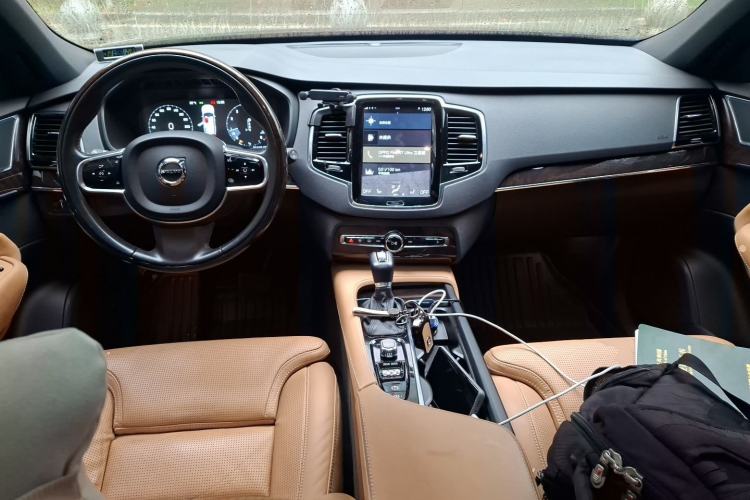 Used Volvo XC90 2015 T6 Zhiya Edition 7-seater Center Console