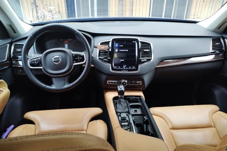 Used Volvo XC90 2015 T6 Zhiya Edition 7-seater Center Console