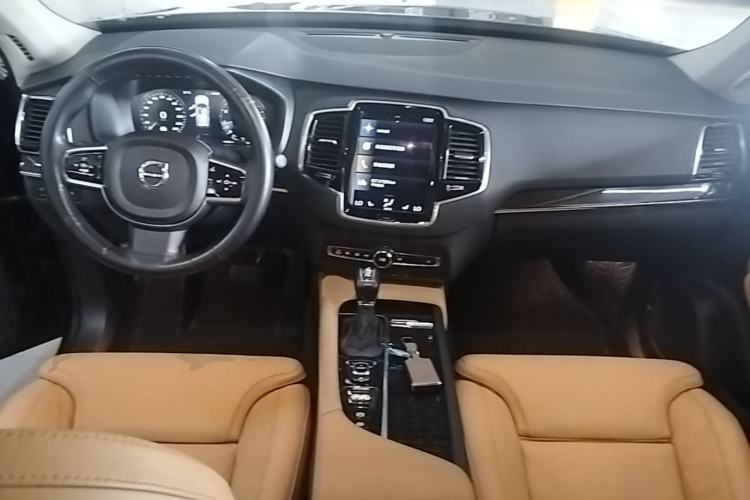 Used Volvo XC90 2015 T6 Zhiya Edition 7-seater Center Console