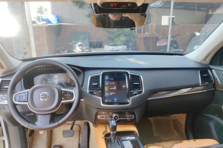 Used Volvo XC90 2015 T6 Zhiya Edition 7-seater Center Console