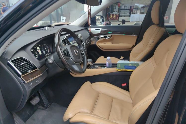 Used Volvo XC90 2015 T6 Prestige 7-Seater Driver Seat