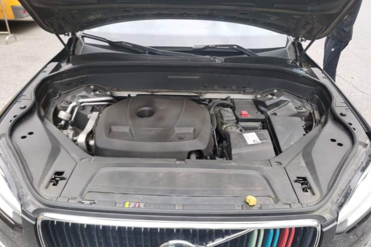 Used Volvo XC90 2015 T6 Zhiya Edition 7-seater Engine Bay