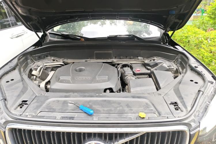 Used Volvo XC90 2015 T6 Zhiya Edition 7-seater Engine Bay