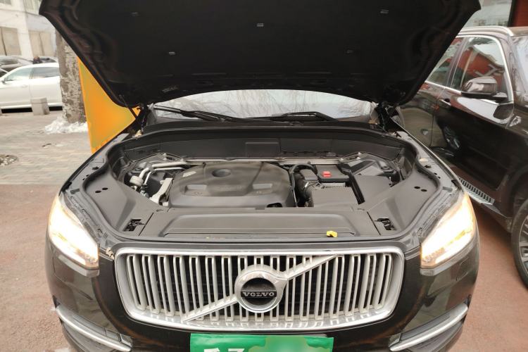 Used Volvo XC90 2015 T6 Zhiyi Edition 7-Seater Engine Bay