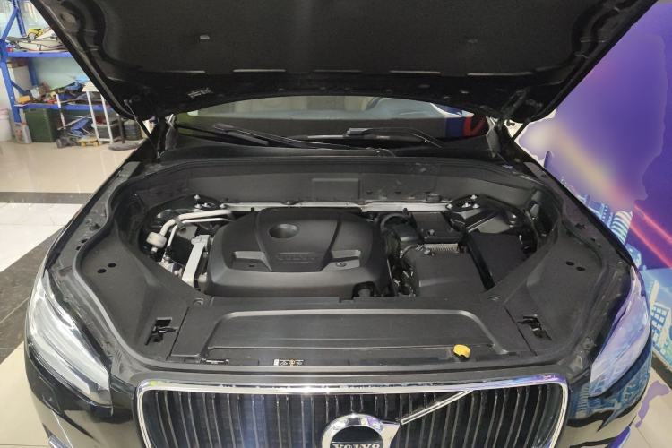 Used Volvo XC90 2015 T6 Zhiya Edition 7-seater Engine Bay