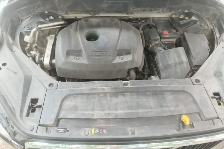 Used Volvo XC90 2015 T6 Zhiya Edition 7-seater Engine Bay
