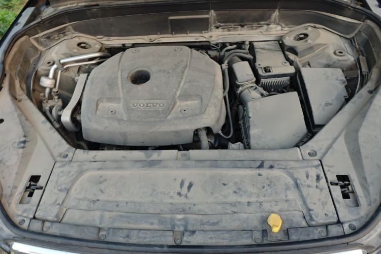 Used Volvo XC90 2015 T6 Zhiyi Edition 5-seater Engine Bay