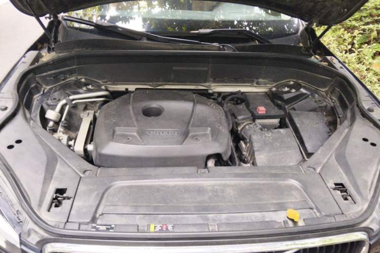 Used Volvo XC90 2015 T6 Zhiya Edition 7-seater Engine Bay