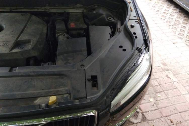 Used Volvo XC90 2015 T6 Zhiya Edition 7-seater Engine Bay Left