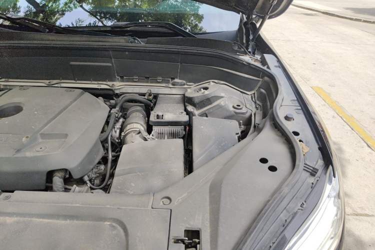 Used Volvo XC90 2015 T6 Zhiya Edition 7-seater Engine Bay Left