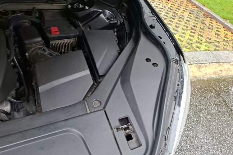 Used Volvo XC90 2015 T6 Zhiya Edition 7-seater Engine Bay Left