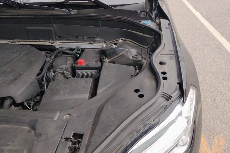 Used Volvo XC90 2015 T6 Prestige 7-Seater Engine Bay Left