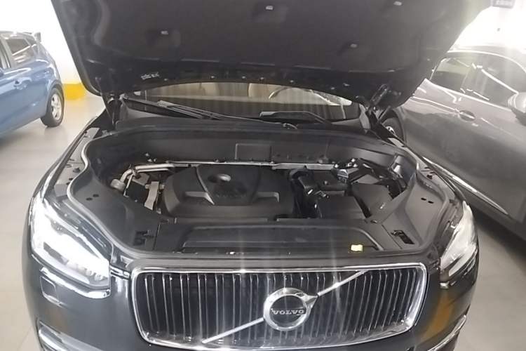 Used Volvo XC90 2015 T6 Zhiya Edition 7-seater Engine Bay