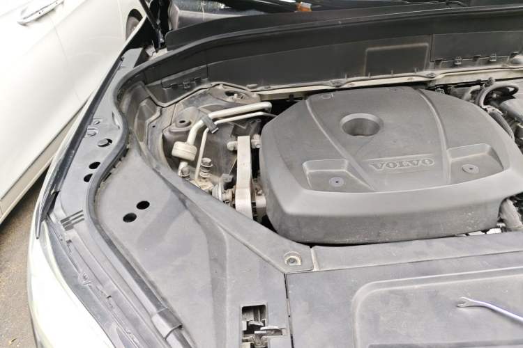 Used Volvo XC90 2015 T6 Zhiya Edition 7-seater Engine Bay Right