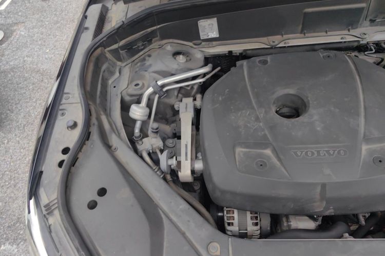 Used Volvo XC90 2015 T6 Prestige 7-Seater Engine Bay Right