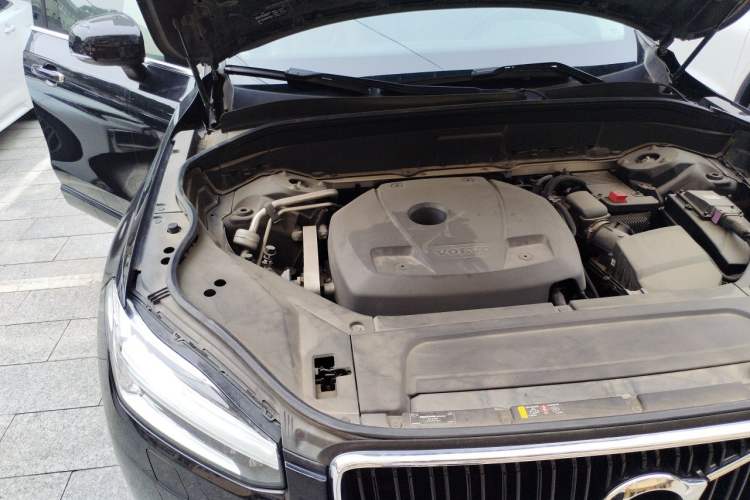 Used Volvo XC90 2015 T6 Zhiya Edition 7-seater Engine Bay Right