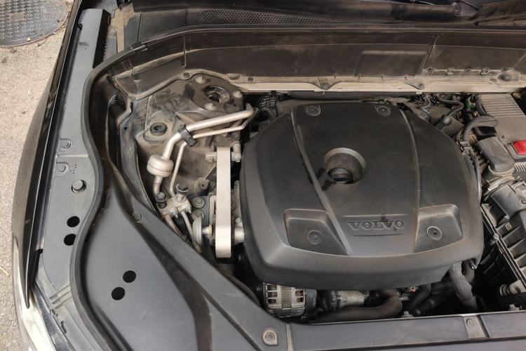 Used Volvo XC90 2015 T6 Zhiyi Edition 7-Seater Engine Bay Right