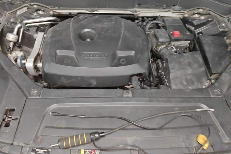 Used Volvo XC90 2015 T6 Zhiya Edition 7-seater Engine Bay