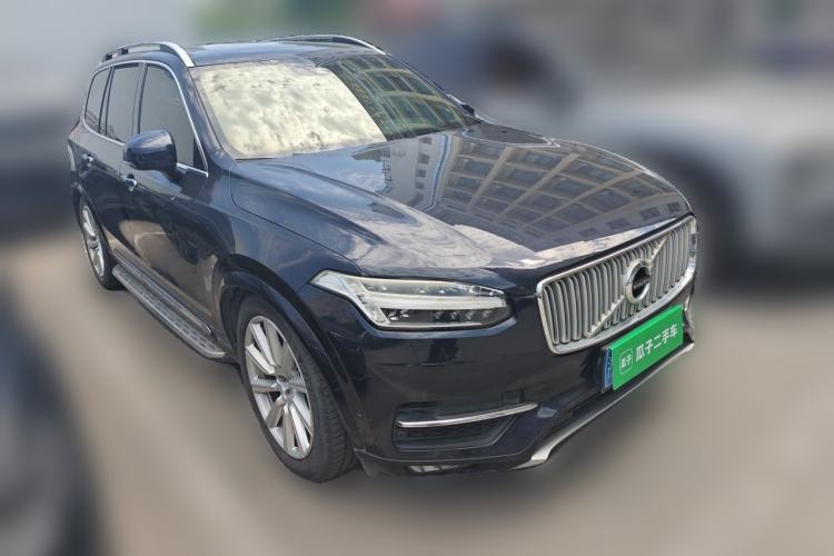Used Volvo XC90 2015 T6 Prestige 7-Seater Front Right 45 Deg