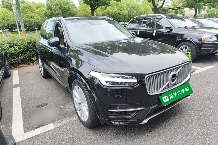 Used Volvo XC90 2015 T6 Prestige 7-Seater Front Right 45 Deg