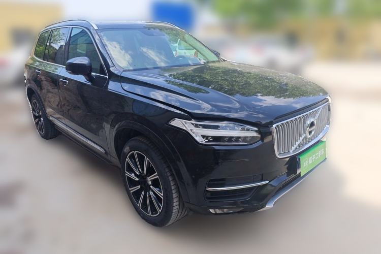 Used Volvo XC90 2015 T6 Prestige 7-Seater Front Right 45 Deg
