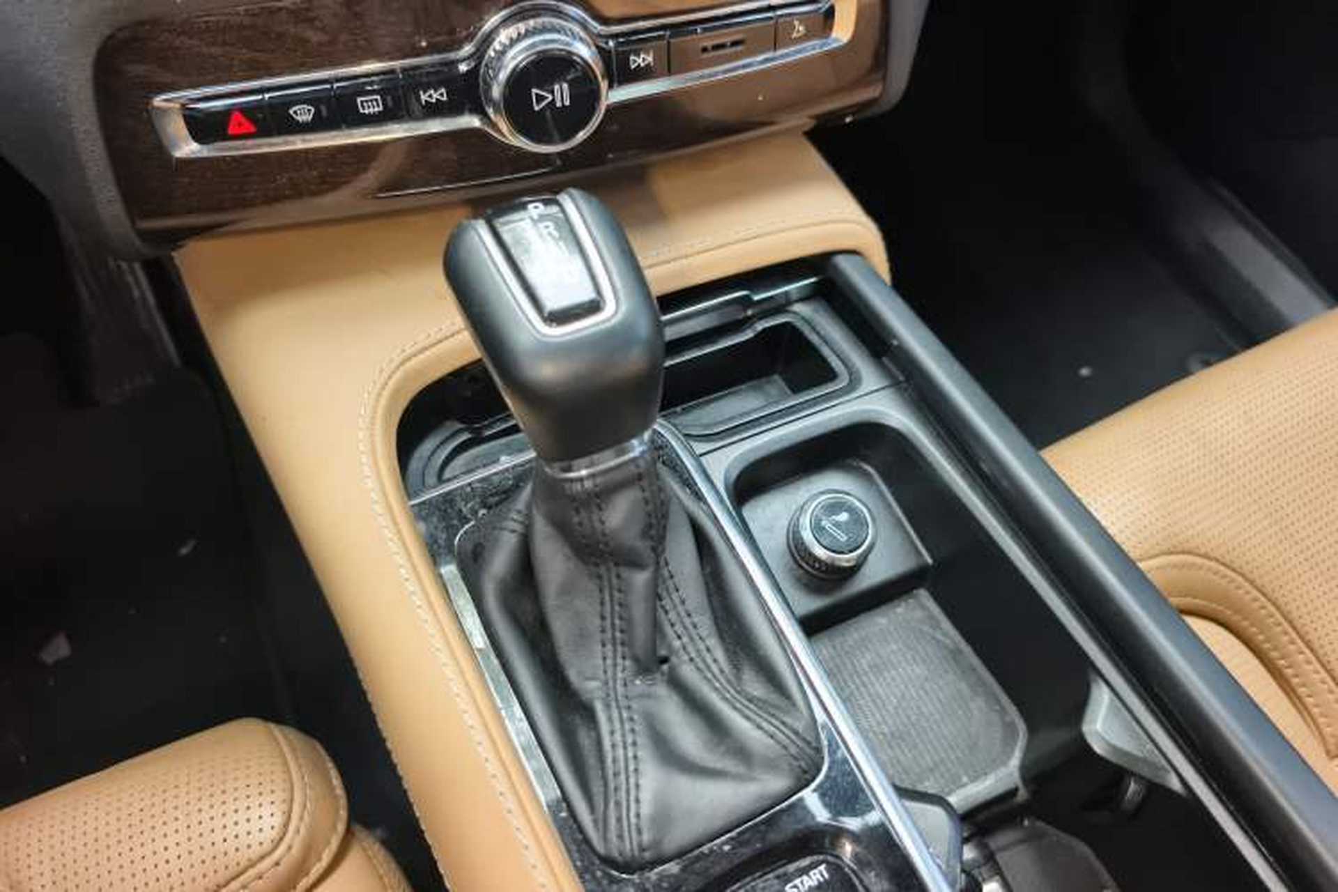 Used Volvo XC90 2015 T6 Zhiya Edition 7-seater Gear Lever