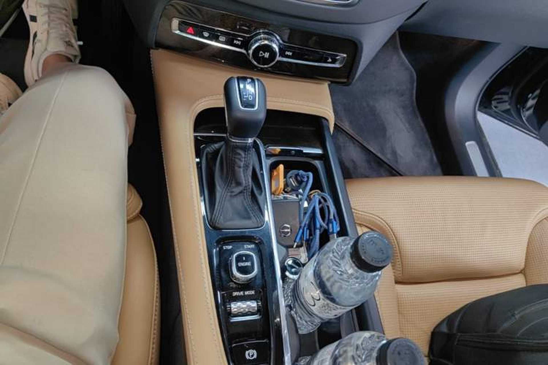 Used Volvo XC90 2015 T6 Prestige 7-Seater Gear Lever