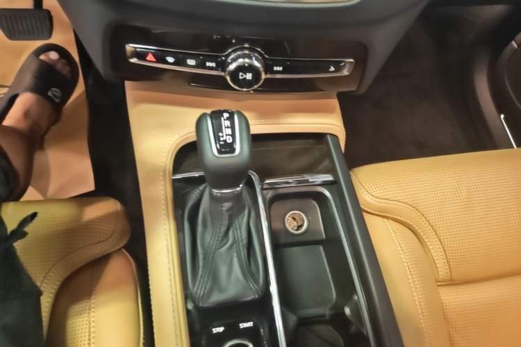 Used Volvo XC90 2015 T6 Zhiya Edition 7-seater Gear Lever