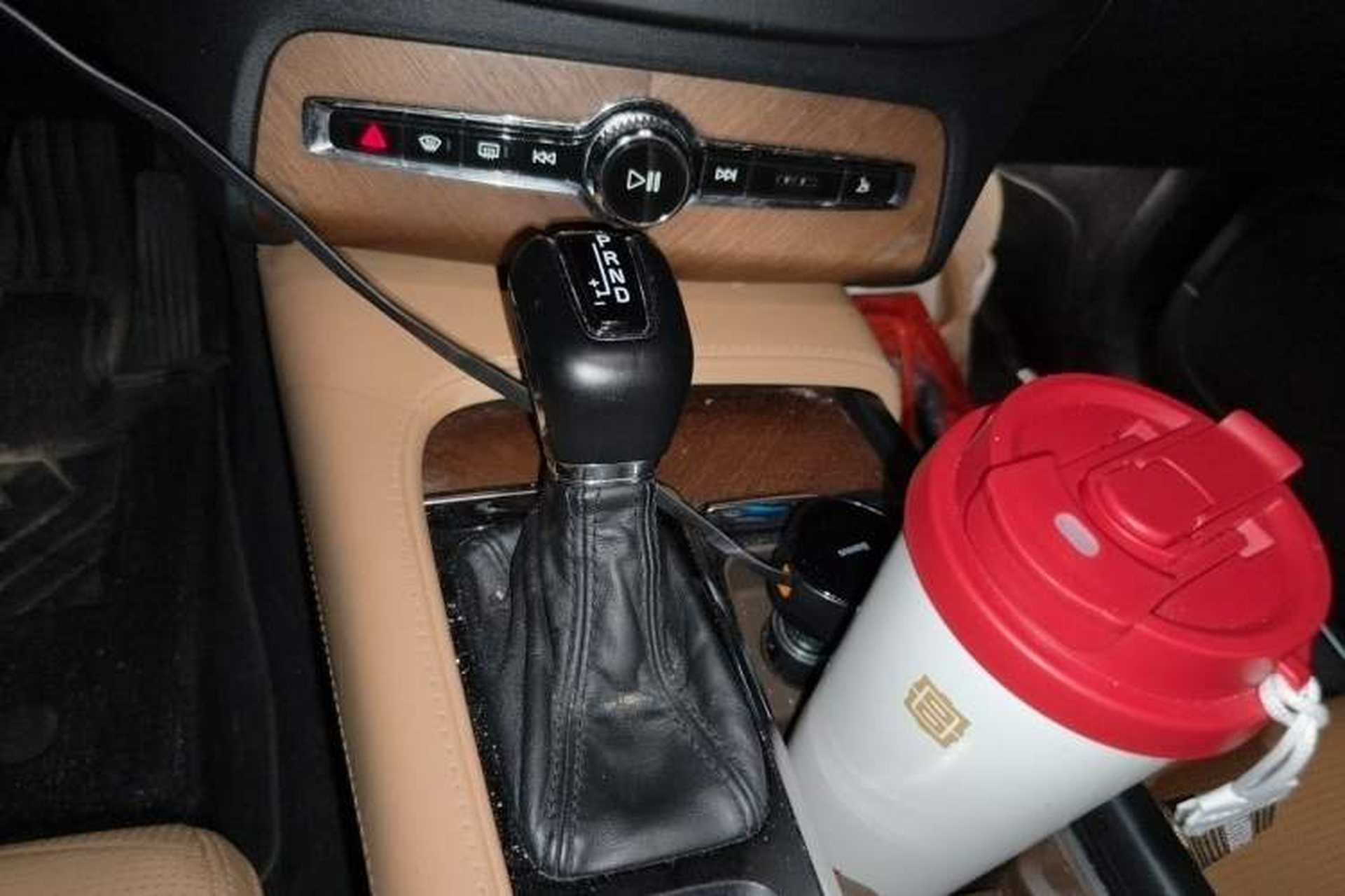 Used Volvo XC90 2015 T6 Limited Edition Gear Lever