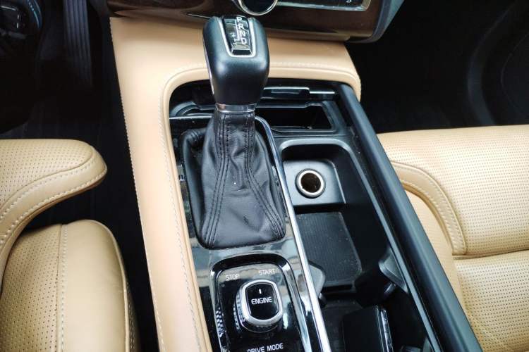 Used Volvo XC90 2015 T6 Zhiya Edition 7-seater Gear Lever