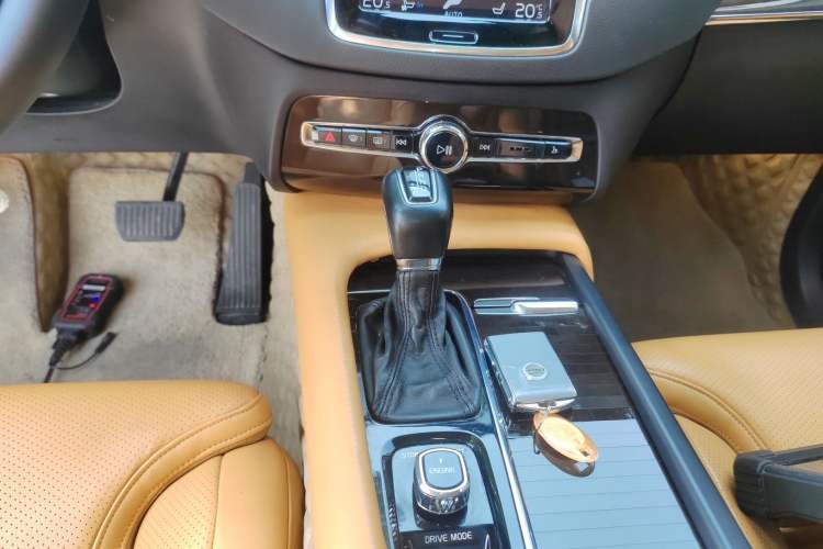 Used Volvo XC90 2015 T6 Zhiya Edition 7-seater Gear Lever