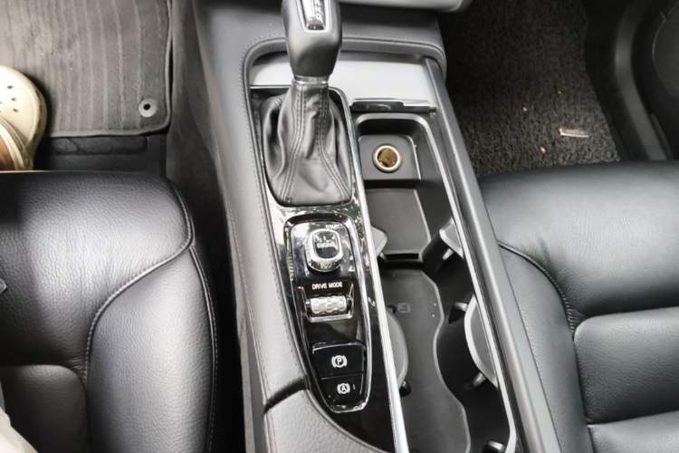 Used Volvo XC90 2015 T6 Zhiyi Edition 7-Seater Gear Lever