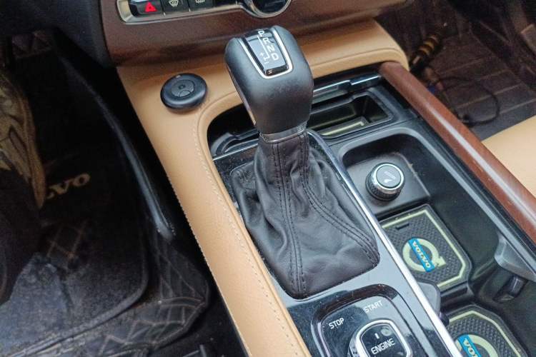Used Volvo XC90 2015 T6 Zhiyi Edition 7-Seater Gear Lever