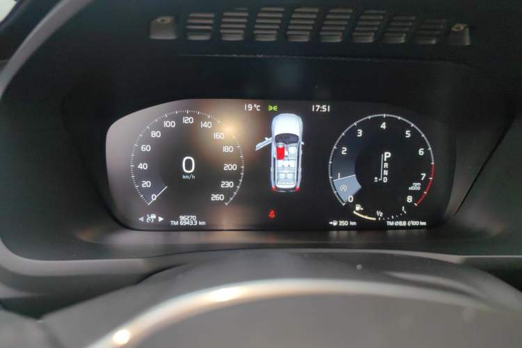 Used Volvo XC90 2015 T6 Prestige 7-Seater Instrument Cluster