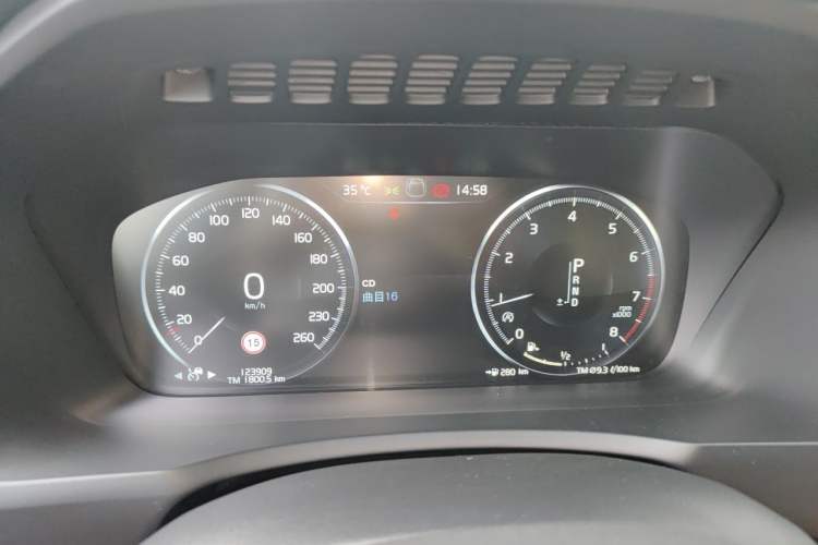 Used Volvo XC90 2015 T6 Zhiya Edition 7-seater Instrument Cluster