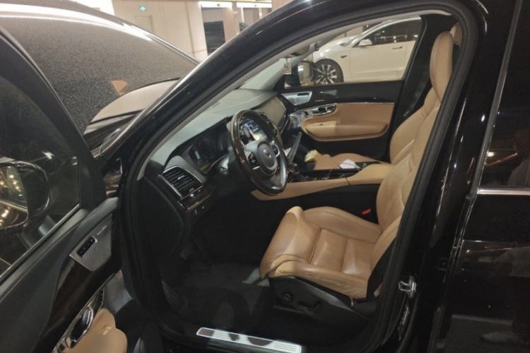Used Volvo XC90 2015 T6 Prestige 7-Seater Interior 1