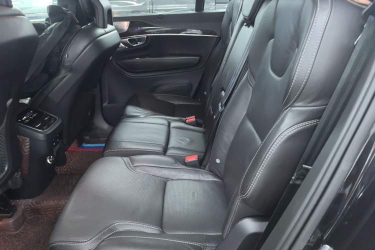 Used Volvo XC90 2015 T6 Prestige 7-Seater Interior 4