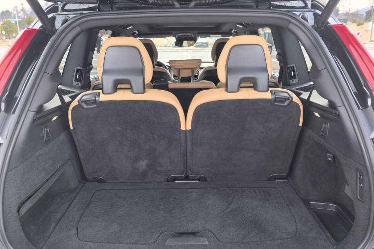 Used Volvo XC90 2015 T6 Prestige 7-Seater Interior 5