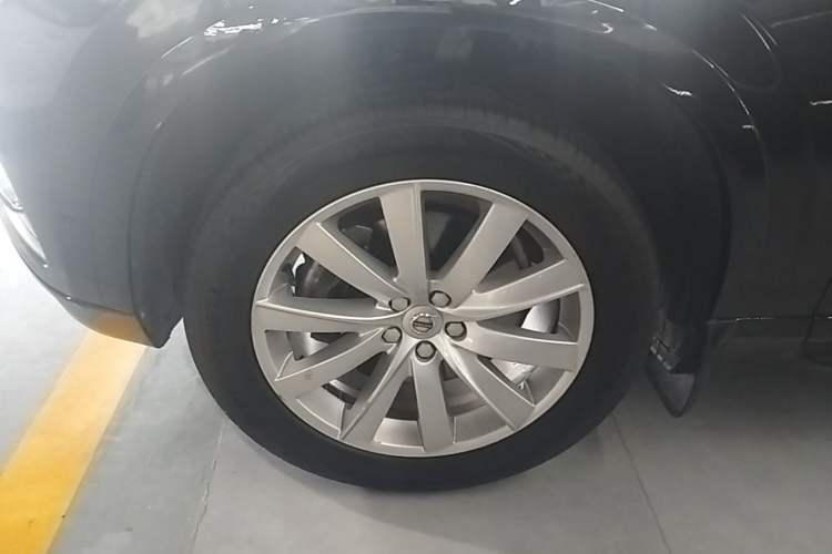 Used Volvo XC90 2015 T6 Zhiya Edition 7-seater Left Front Wheel Hub