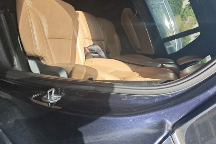 Used Volvo XC90 2015 T6 Prestige 7-Seater Left Rear Seat