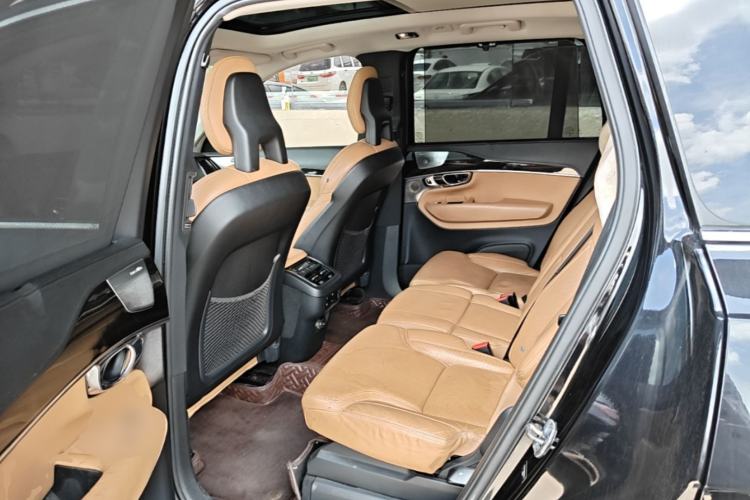 Used Volvo XC90 2015 T6 Prestige 5-seater Left Rear Seat