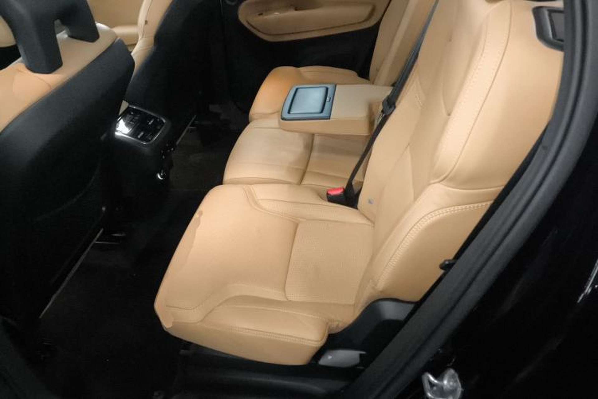 Used Volvo XC90 2015 T6 Prestige 7-Seater Left Rear Seat