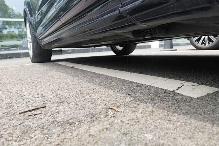 Used Volvo XC90 2015 T6 Prestige 7-Seater Left Side Sill