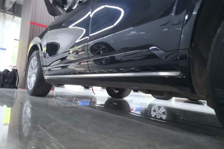 Used Volvo XC90 2015 T6 Zhiya Edition 7-seater Left Side Sill