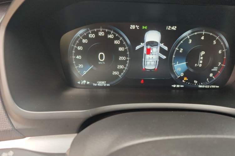 Used Volvo XC90 2015 T6 Zhiya Edition 7-seater Odometer Close Up