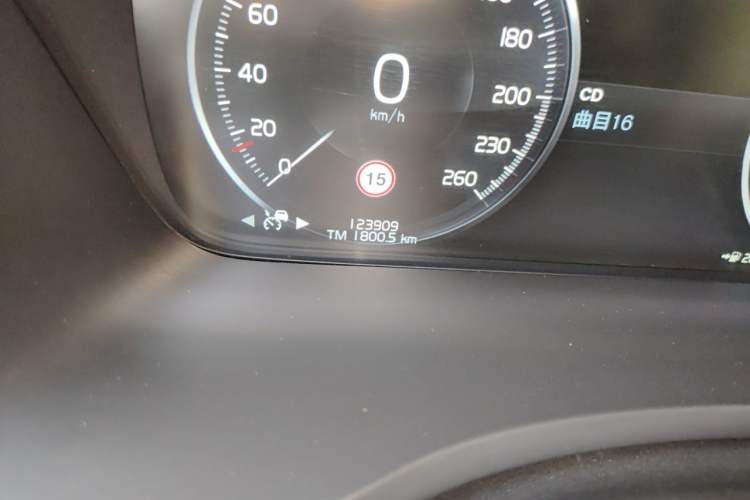Used Volvo XC90 2015 T6 Zhiya Edition 7-seater Odometer Close Up